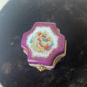 #Limoges trinket box
